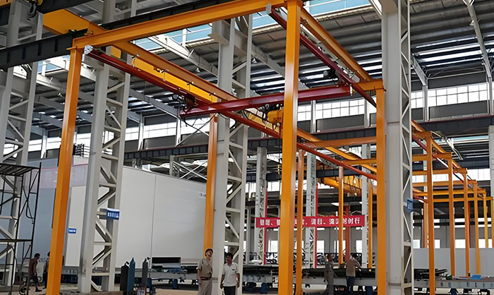 Warehouse light flexible crane