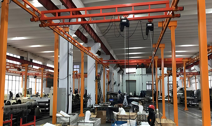 Lightweight telescopic flexible crane