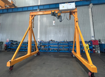 Lightweight Telescopic Mobile Gantry