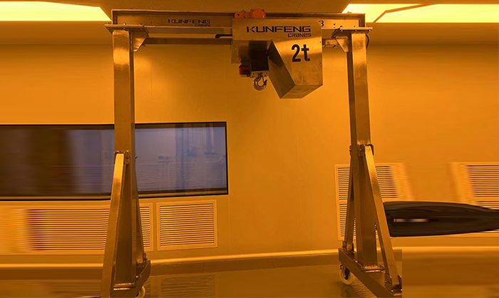 Clean room mobile gantry